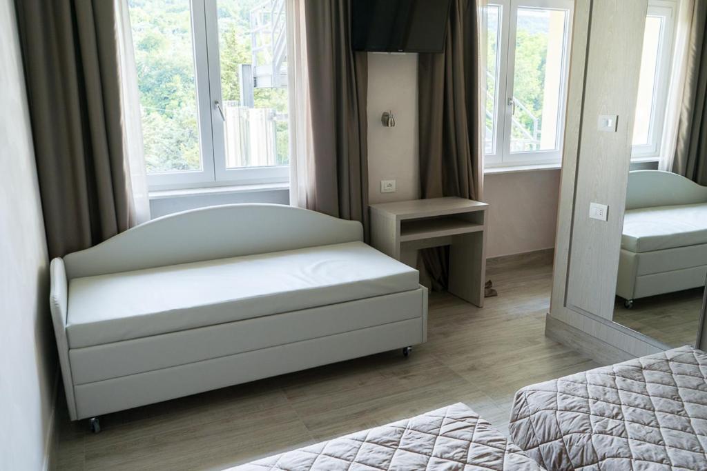 La Casa Del Pellegrino Hotel Manoppello ภายนอก รูปภาพ